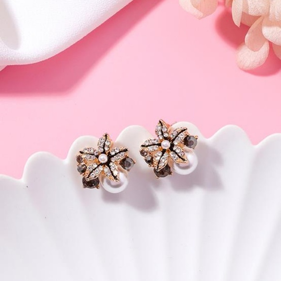 Unique Zone Jewelry - ❤️️NEW UNIQUE Pearl Flower Handmade Earrings D15